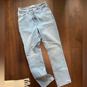 Abercrombie & Fitch - 90s Slim Straight Ultra High Rise jeans :) short size!